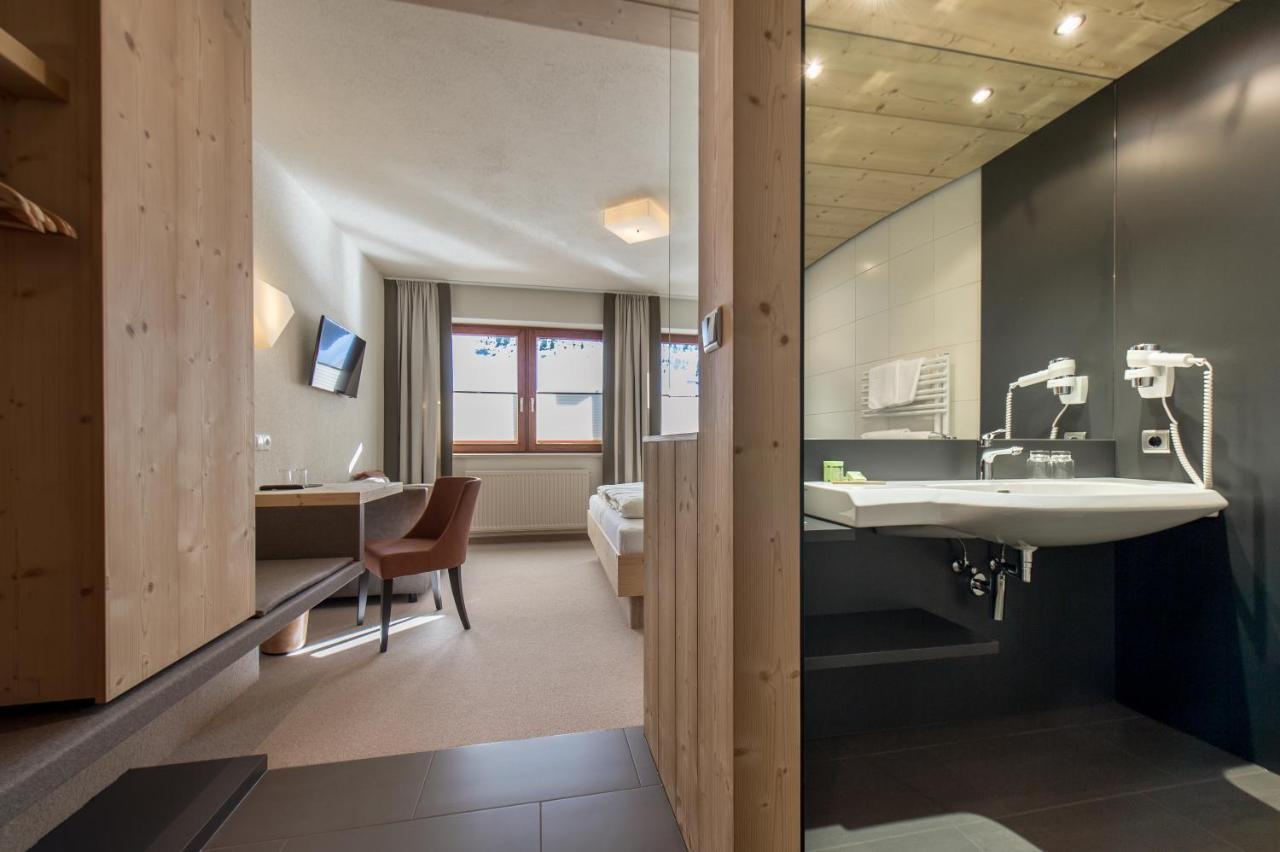 Hotel Garni Pirchhuett Obergurgl Ngoại thất bức ảnh