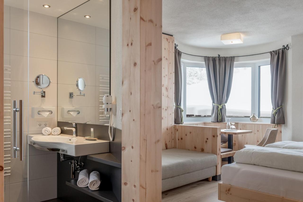 Hotel Garni Pirchhuett Obergurgl Ngoại thất bức ảnh